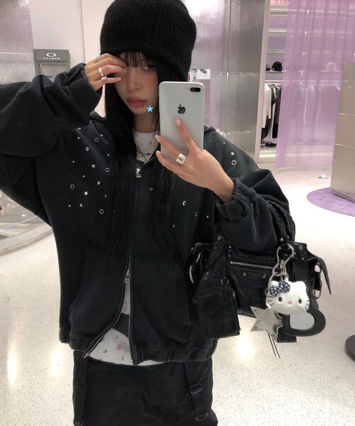 TYPESERVICE（タイプサービス）の「Hotfix Washed Raglan Zip Hoodie [Black]（パーカー・レディース・その他・FREE）」の9枚目の写真