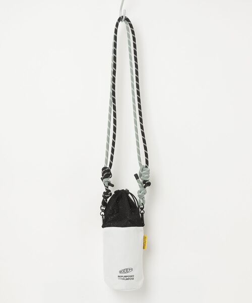 KEEN(キーン)の「HARVEST DRAWSTRING BAG / ハーヴェスト ドローストリング バッグ(ショルダーバッグ・メンズ・ホワイト・OS)」の7枚目の写真