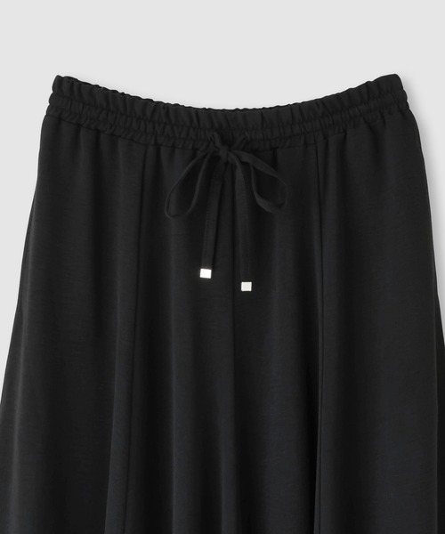 Mac-House（マックハウス）の「Free nature　イージーフレアスカート（スカート・レディース・ブラック/ブルー・M/L）」の18枚目の写真