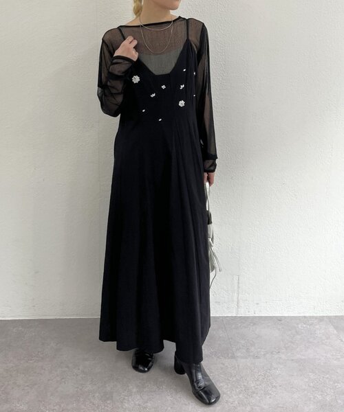 Omekashi(オメカシ)の「ビジューキャミワンピース(ワンピース・レディース・ブラック/オフホワイト・38/36)」の16枚目の写真