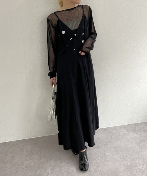Omekashi(オメカシ)の「ビジューキャミワンピース(ワンピース・レディース・ブラック/オフホワイト・38/36)」の15枚目の写真