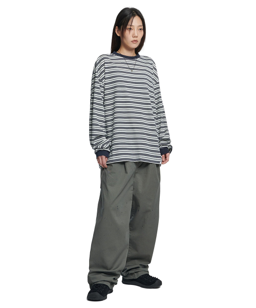 NOMANUAL(NOMANUAL)の「OFFBEAT STRIPE LONG SLEEVE TEE - BLACK(Tシャツ/カットソー・レディース・その他・SMALL/MEDIUM/LARGE/X-LARGE)」の2枚目の写真