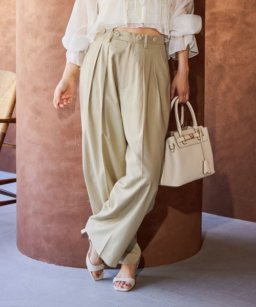 mysty woman(ミスティウーマン)の「デザインボタンストレートパンツ 666539(その他パンツ・レディース・ダークオレンジ/ブラック/ベージュ・SMALL/MEDIUM)」の2枚目の写真