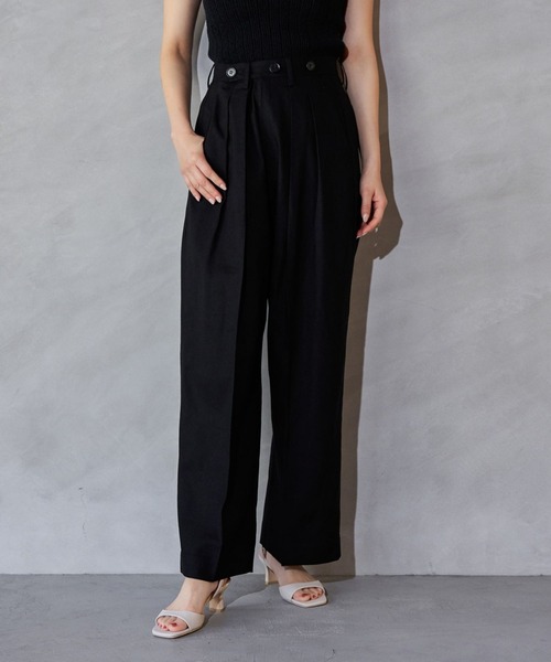 mysty woman(ミスティウーマン)の「デザインボタンストレートパンツ 666539(その他パンツ・レディース・ダークオレンジ/ブラック/ベージュ・SMALL/MEDIUM)」の1枚目の写真