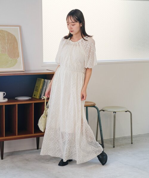 Kastane(カスタネ)の「【WEB限定/2サイズ展開/低身長サイズ】カットレースギャザーワンピース(ワンピース・レディース・ブラック/アイボリー・1/0)」の22枚目の写真