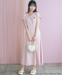 sanrio（サンリオ）の「＜大きいサイズ＞【ハローキティ】Aラインフレアカットワンピース marun（ワンピース）」