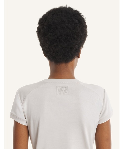 Maison Kitsune(メゾンキツネ)の「CONTRASTED RIB FITTED TEE-SHIRT(Tシャツ/カットソー・レディース・グレイッシュベージュ・M/S/XS)」の6枚目の写真