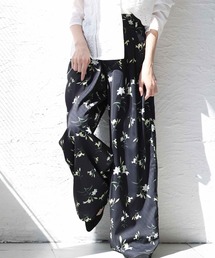 花柄プリントタックワイドパンツ