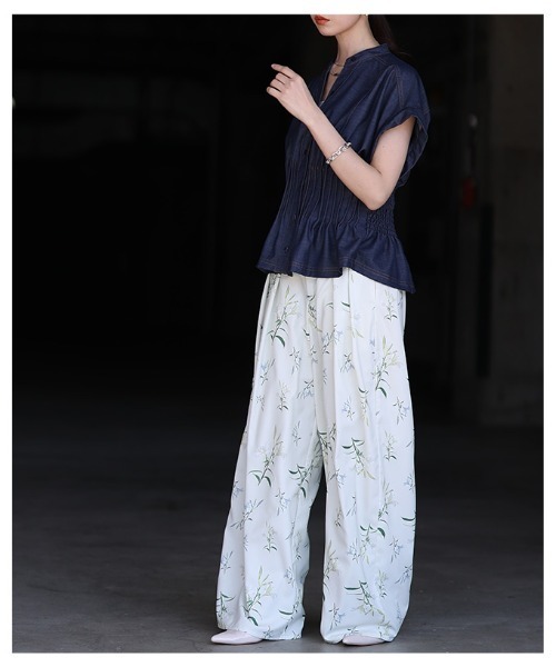 Sawa a la mode（サワアラモード）の「花柄プリントタックワイドパンツ（その他パンツ・レディース・アイボリー/ブラック・FREE）」の11枚目の写真
