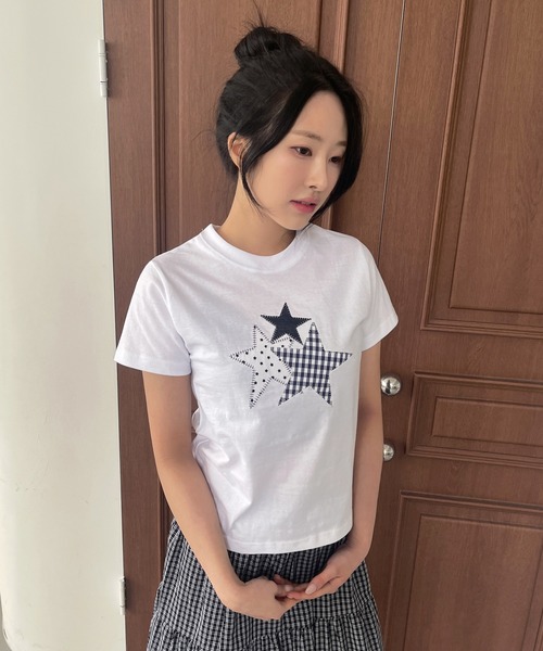 UNE MANSION(ユヌマンション)の「スターアップリケTシャツカットソー(Tシャツ/カットソー・レディース・ホワイト/ネイビー・FREE)」の3枚目の写真