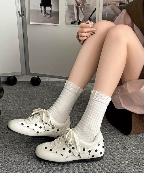 WEGO(ウィゴー)の「26年新作ドット柄ハトメベルトスニーカー/シューズ(スニーカー・レディース・ホワイト/ブラック・MEDIUM)」の11枚目の写真