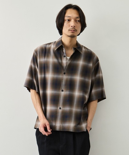 CITY TOKYO(シティトウキョウ)の「【CITY TOKYO】ソフトドレープオンブレチェックS/Sシャツ(シャツ/ブラウス・メンズ・ブラック/ライトブルー/ホワイト・1/2)」の4枚目の写真