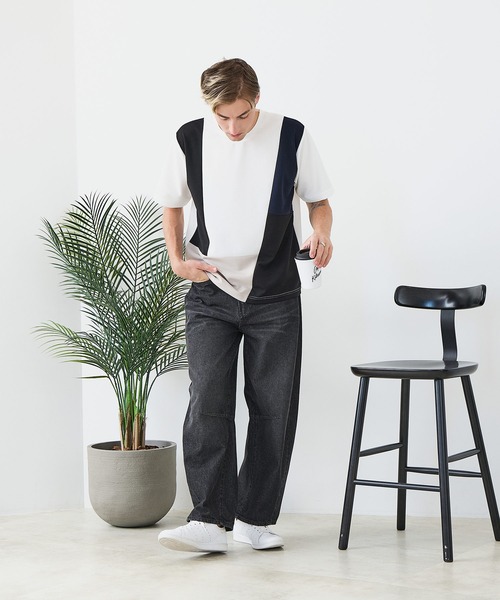 Blue Standard (ブルースタンダード)の「【BLUE STANDARD/ブルースタンダード】ドライリップル 切り替えデザインTシャツ 吸水速乾 ストレッチ イージーケア さらさら快適 カットソー(Tシャツ/カットソー・メンズ・ブルー系その他/ホワイト系その他/ブラック系その他2/ブラック系その他/ホワイト系その他2・LARGE/MEDIUM/X-LARGE)」の7枚目の写真
