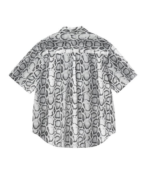 Carhartt WIP(カーハートダブリューアイピー)の「W' S/S Snake Camo Shirt(シャツ/ブラウス・レディース・カモフラージュ・SMALL/MEDIUM/LARGE)」の2枚目の写真