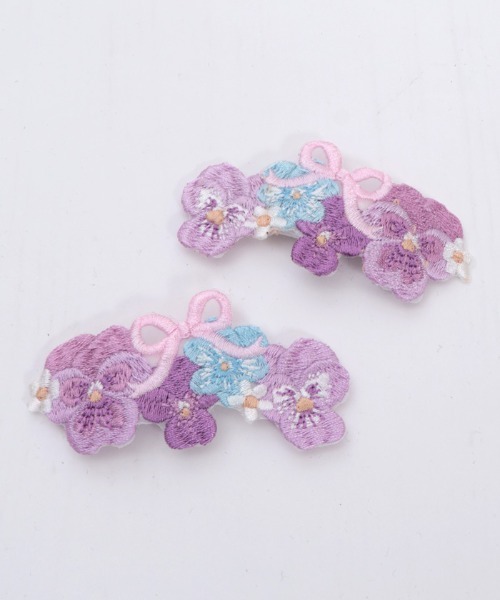 Chalmiere（シャルミエール）の「パンジー刺繍クリップセット（チャーム・レディース・ラベンダー・FREE）」の4枚目の写真
