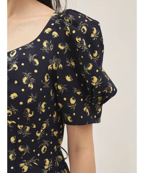 SNIDEL(スナイデル)の「【販路限定サイズあり】Sustainableフルーツプリントワンピース(ワンピース・レディース・ダークネイビー/ピンク/アイボリー・00/2/1/0)」の19枚目の写真