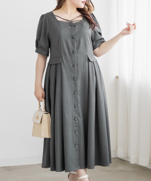 CLETTE（クレット）の「CLETTEオリジナルクロスチョーカーサイドプリーツワンピース（ワンピース・レディース・ライトベージュ/ネイビー/グレー・4L/3L/LL）」の6枚目の写真