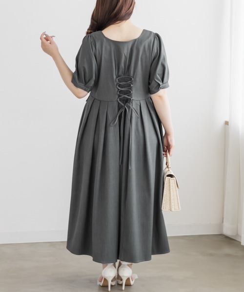 CLETTE（クレット）の「CLETTEオリジナルクロスチョーカーサイドプリーツワンピース（ワンピース・レディース・ライトベージュ/ネイビー/グレー・4L/3L/LL）」の8枚目の写真