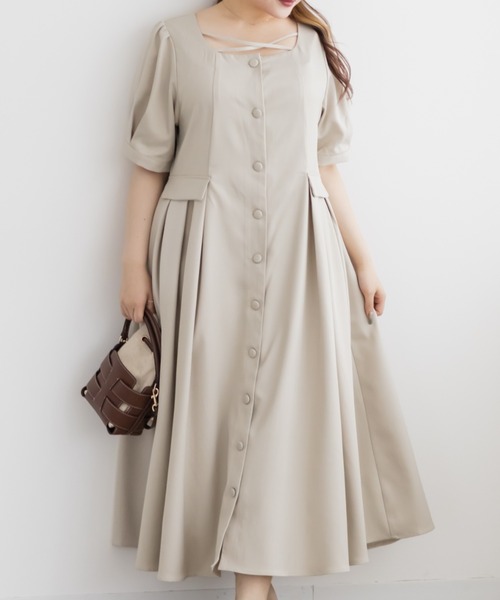 CLETTE（クレット）の「CLETTEオリジナルクロスチョーカーサイドプリーツワンピース（ワンピース・レディース・ライトベージュ/ネイビー/グレー・4L/3L/LL）」の9枚目の写真