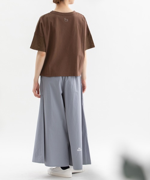 nop de nod（ノップドゥノッド）の「エンブロイダリーTシャツ（Tシャツ/カットソー・レディース・オフホワイト/ブラウン/ネイビー・3）」の6枚目の写真
