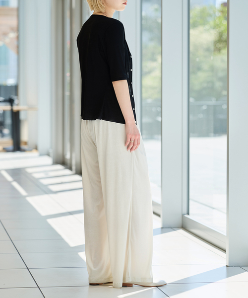 IENA LA BOUCLE(イエナラブークル)の「IENA LA BOUCLE コットンリブスナップハーフスリーブカーディガン(Tシャツ/カットソー・レディース・ブラウン/ブラック・FREE)」の10枚目の写真