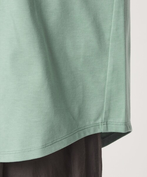 green label relaxing（グリーンレーベルリラクシング）の「バックスリット   プルオーバー カットソー 制菌（Tシャツ/カットソー・レディース・ダークグレー/オフホワイト/ブラウン/ライム・FREE）」の14枚目の写真