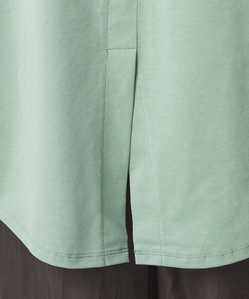 green label relaxing（グリーンレーベルリラクシング）の「バックスリット   プルオーバー カットソー 制菌（Tシャツ/カットソー・レディース・ダークグレー/オフホワイト/ブラウン/ライム・FREE）」の15枚目の写真