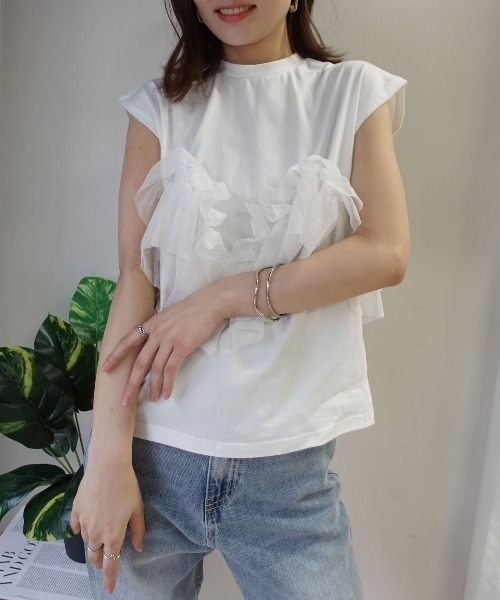 CORNERS(コーナーズ)の「2wayチュールフリルフレンチTシャツ(Tシャツ/カットソー・レディース・オフホワイト/ブラック/オリーブ/モカ・M)」の1枚目の写真