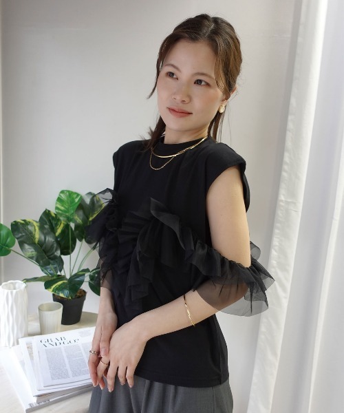 CORNERS(コーナーズ)の「2wayチュールフリルフレンチTシャツ(Tシャツ/カットソー・レディース・オフホワイト/ブラック/オリーブ/モカ・M)」の11枚目の写真