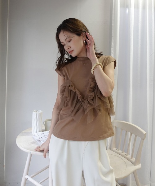 CORNERS(コーナーズ)の「2wayチュールフリルフレンチTシャツ(Tシャツ/カットソー・レディース・オフホワイト/ブラック/オリーブ/モカ・M)」の15枚目の写真
