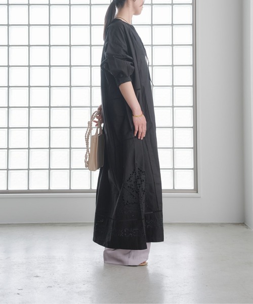 Pqran(クラン)の「カットワーク刺繍カフタンワンピース(ワンピース・レディース・ブラック/オフホワイト・FREE)」の5枚目の写真