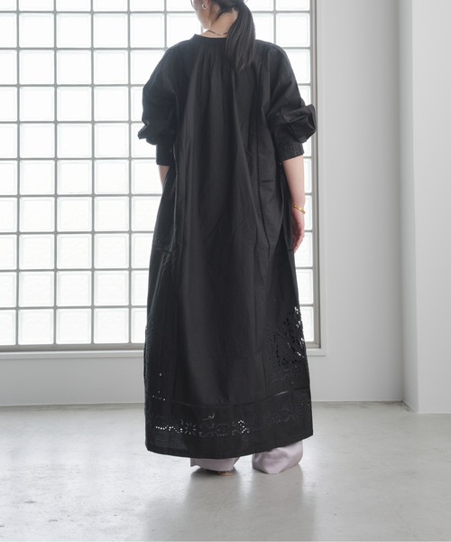 Pqran(クラン)の「カットワーク刺繍カフタンワンピース(ワンピース・レディース・ブラック/オフホワイト・FREE)」の6枚目の写真