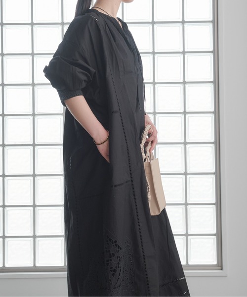 Pqran(クラン)の「カットワーク刺繍カフタンワンピース(ワンピース・レディース・ブラック/オフホワイト・FREE)」の9枚目の写真