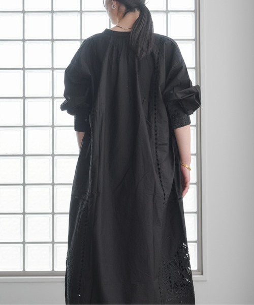Pqran(クラン)の「カットワーク刺繍カフタンワンピース(ワンピース・レディース・ブラック/オフホワイト・FREE)」の10枚目の写真
