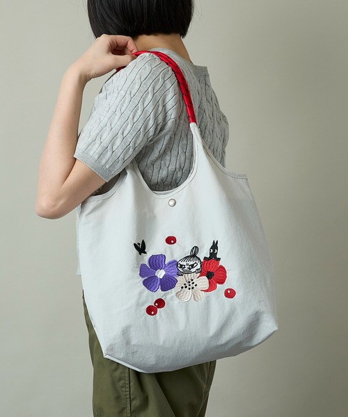 MOOMIN(ムーミン)の「【MOOMIN】(ムーミン) 軽量 A4 B4収納 軽撥水 刺繍 マルシェバッグ RMPK-06HR(トートバッグ・レディース・ライトグレー/ネイビー/ベージュ/カーキ・ONE SIZE)」の18枚目の写真