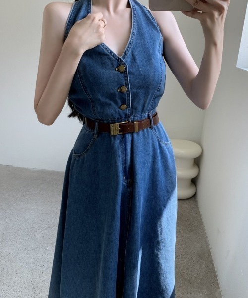 YUGA(ユーガ)の「YUGA_YGMC Korean-style Halter neck denim long dress(ワンピース・レディース・インディゴブルー・FREE)」の11枚目の写真