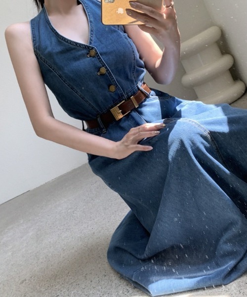 YUGA(ユーガ)の「YUGA_YGMC Korean-style Halter neck denim long dress(ワンピース・レディース・インディゴブルー・FREE)」の13枚目の写真