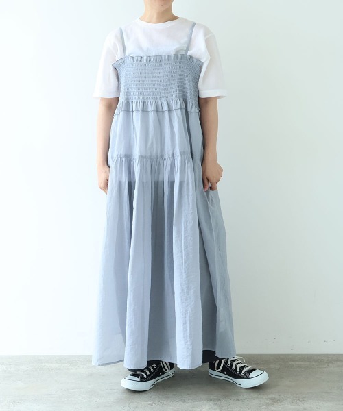 yuni(ユニ )の「Cotton Nylon sheer shirring jumper skirt(ワンピース・レディース・ブラック/グレー・FREE)」の19枚目の写真