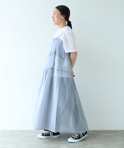 yuni(ユニ )の「Cotton Nylon sheer shirring jumper skirt(ワンピース・レディース・ブラック/グレー・FREE)」の21枚目の写真