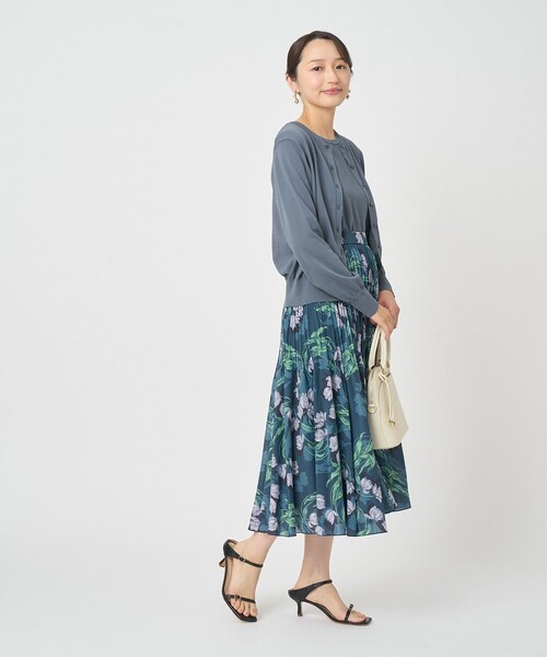 ANAYI(アナイ)の「プレミアムコットンクルー カーディガン(カーディガン/ボレロ・レディース・ホワイト/チャコールグレー/ピンク・38)」の6枚目の写真