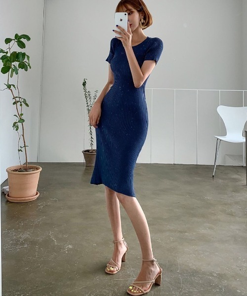 LETee(レティー)の「バックリボンで後ろ姿まで可愛い♪抜け感たっぷりニットワンピース(ワンピース・レディース・ネイビー/ブラック・FREE)」の18枚目の写真
