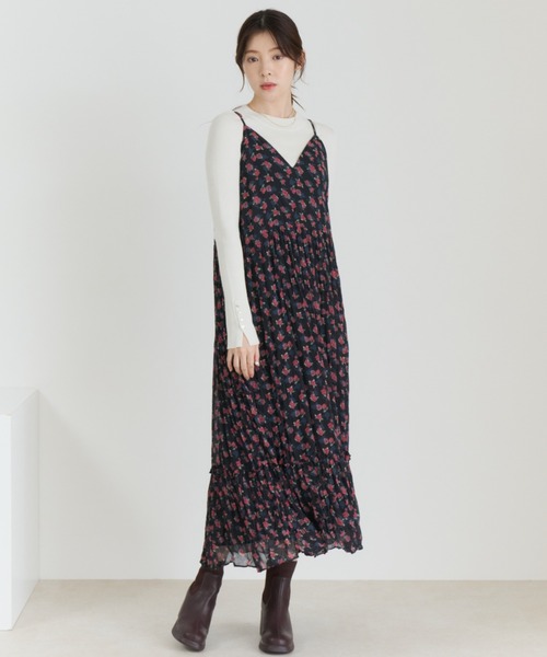 MISCH MASCH(ミッシュマッシュ)の「2026春夏新作 フェミニンフラワーキャミワンピース(ワンピース・レディース・ピンク/ブルー・フリ-)」の2枚目の写真