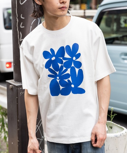 BAYFLOW（ベイフロー）の「[WEB限定/ユニセックス]アソートアートデザインTシャツ（Tシャツ/カットソー・レディース・チャコールグレー/オフホワイト/ピンク/ライトイエロー・SMALL/MEDIUM）」の2枚目の写真