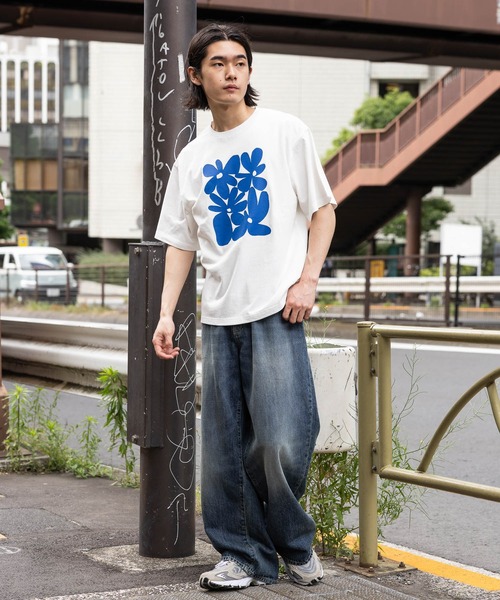 BAYFLOW（ベイフロー）の「[WEB限定/ユニセックス]アソートアートデザインTシャツ（Tシャツ/カットソー・レディース・チャコールグレー/オフホワイト/ピンク/ライトイエロー・SMALL/MEDIUM）」の17枚目の写真
