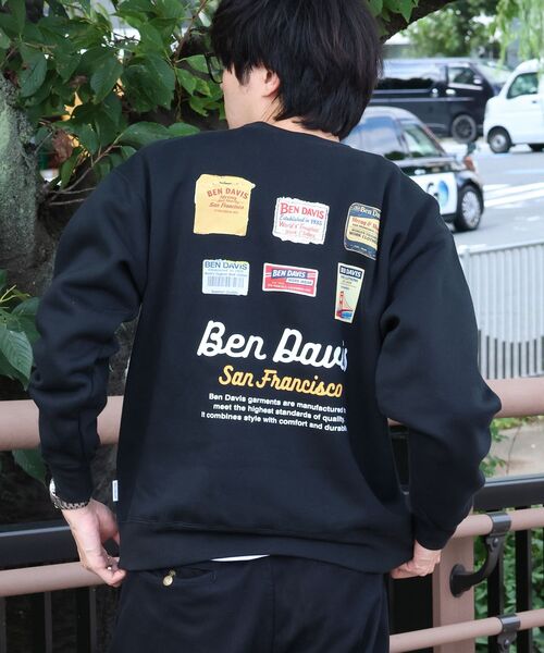 BEN DAVIS(ベンデイビス)の「【BEN DAVIS(ベンデイビス)】Graphic Sweatshirt / スウェット クルーネック グラフィック 裏起毛 ユニセックス(スウェット・メンズ・ブラック/グレー/ダークグリーン・LARGE/MEDIUM/X-LARGE)」の1枚目の写真
