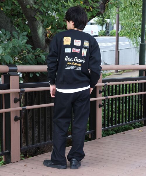 BEN DAVIS(ベンデイビス)の「【BEN DAVIS(ベンデイビス)】Graphic Sweatshirt / スウェット クルーネック グラフィック 裏起毛 ユニセックス(スウェット・メンズ・ブラック/グレー/ダークグリーン・LARGE/MEDIUM/X-LARGE)」の6枚目の写真