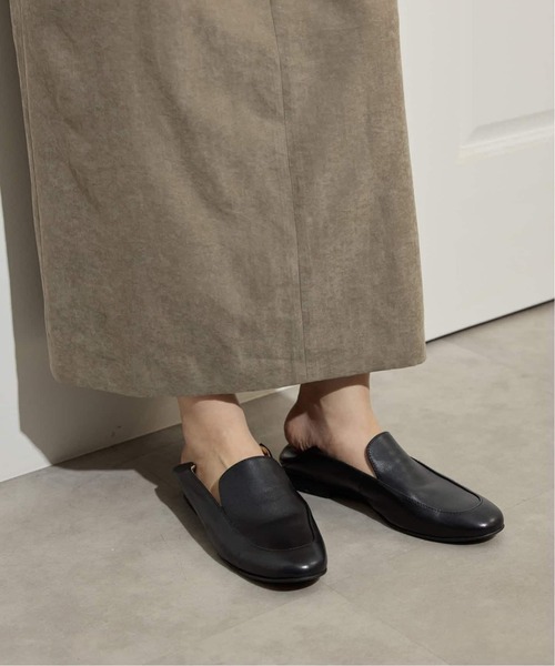 SLOBE IENA(スローブイエナ)の「《WEB限定カラーあり/追加》SLOBE ソフトローファー(ローファー・レディース・カーキ/ブラック・23cm/23.5cm/24cm/24.5cm)」の15枚目の写真