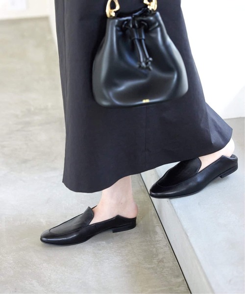 SLOBE IENA(スローブイエナ)の「《WEB限定カラーあり/追加》SLOBE ソフトローファー(ローファー・レディース・カーキ/ブラック・23cm/23.5cm/24cm/24.5cm)」の19枚目の写真