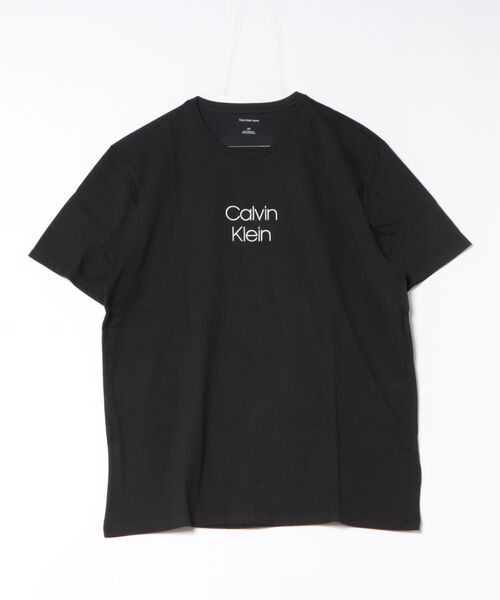 Calvin Klein(カルバン・クライン)の「CALVIN KLEIN グラフィック ロゴ半袖Tシャツ(Tシャツ/カットソー・メンズ・ブラック・X-LARGE/LARGE/MEDIUM)」の1枚目の写真