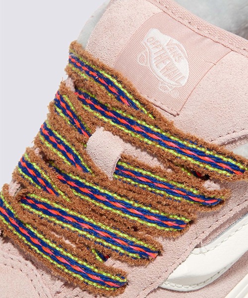 VANS(バンズ)の「ニュースタック / Knu Stack LACES MULTI VN000CRSBMC1(スニーカー・メンズ・オフホワイト・5/4.5)」の5枚目の写真